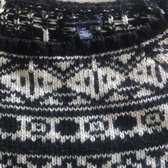 black and white patterned sweater - Picture 3 of 3